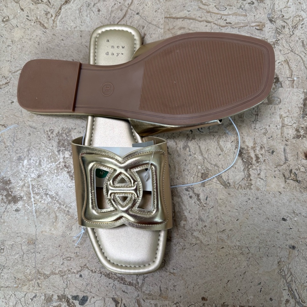 Metallic Gold Low Heel Slip On Sandal Deidra A New Day Size 9.5 - Picture 3 of 5